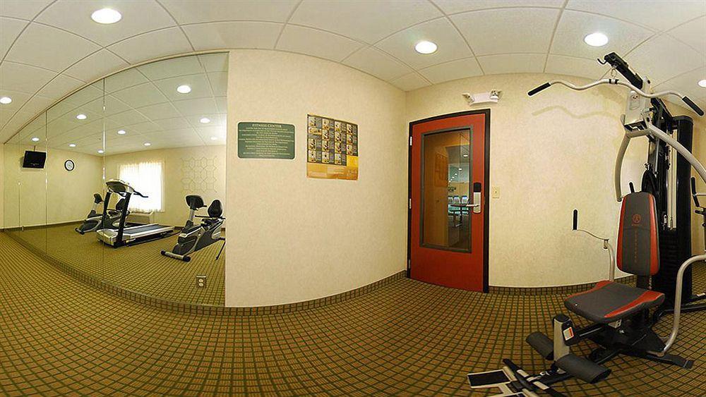 Quality Suites Стратфорд Екстер'єр фото